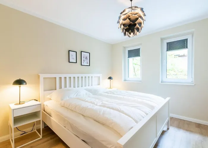 Strandvilla Meeresblick 03 *